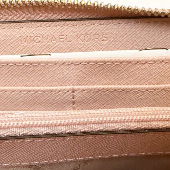 Michael Kors Jet Set Travel LG Three Quarter Zip Wallet Pebbled Leather Ballet - Picture 9 of 11